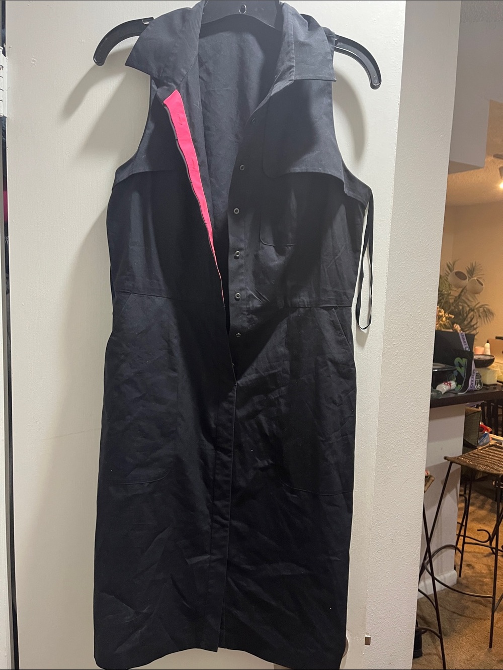 Elie Tahari Black Sleeveless Midi Shirt Dress with Pink Placket